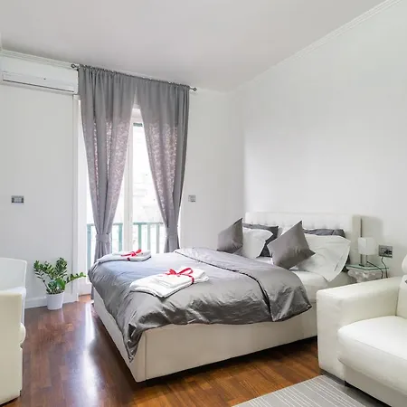 Municipio Prestige Guest house