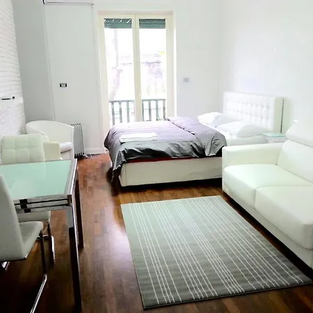 Municipio Prestige Guest house Naples