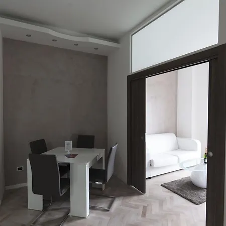 Municipio Prestige Guest house Naples